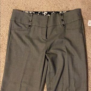 Cute slacks! New with tags size 11